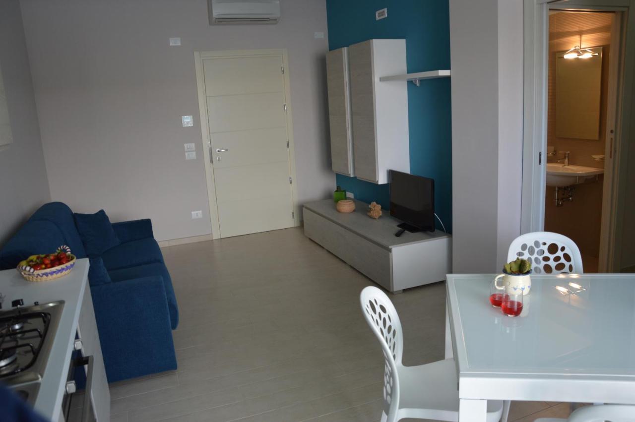 Case Vacanze Blue Bay Resort Roseto Degli Abruzzi Extérieur photo