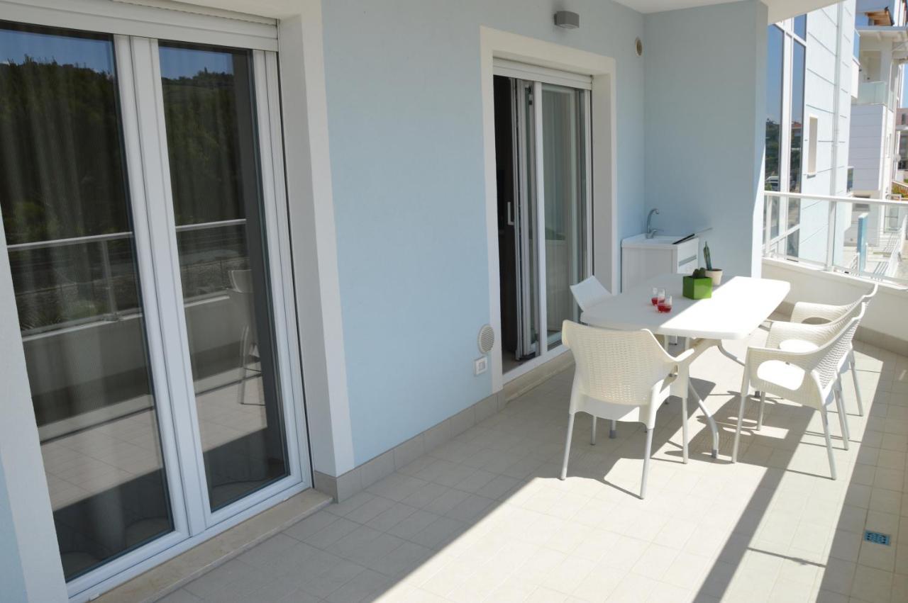 Case Vacanze Blue Bay Resort Roseto Degli Abruzzi Extérieur photo