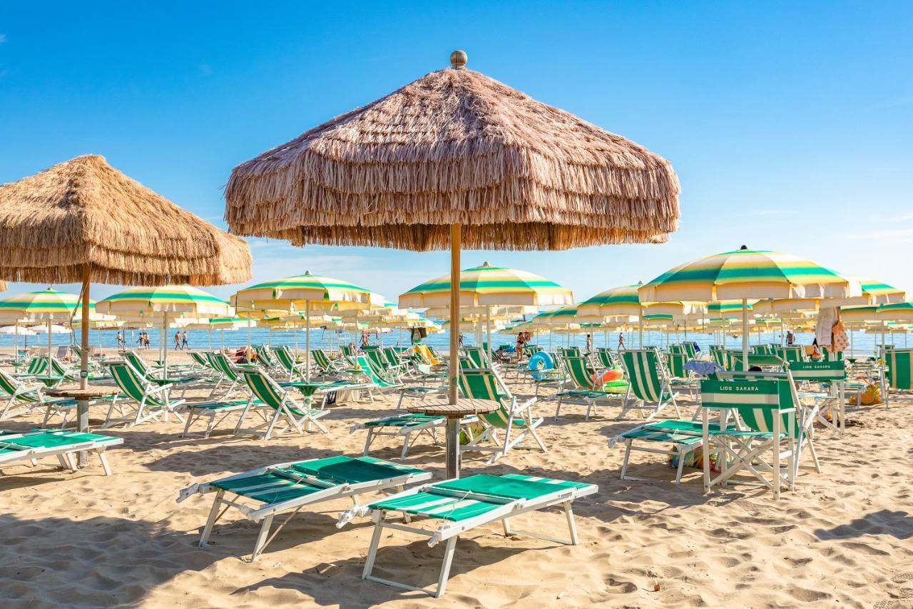 Case Vacanze Blue Bay Resort Roseto Degli Abruzzi Extérieur photo